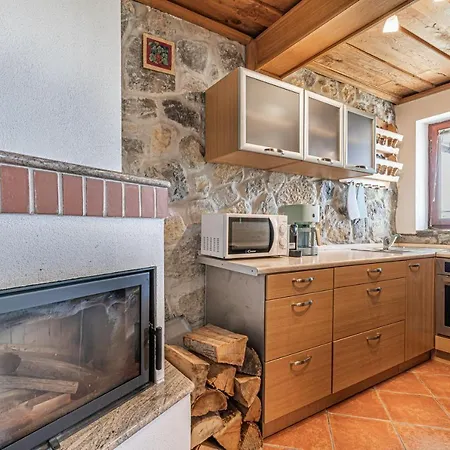 Vineyard Urban - Happy Holiday home Mirna